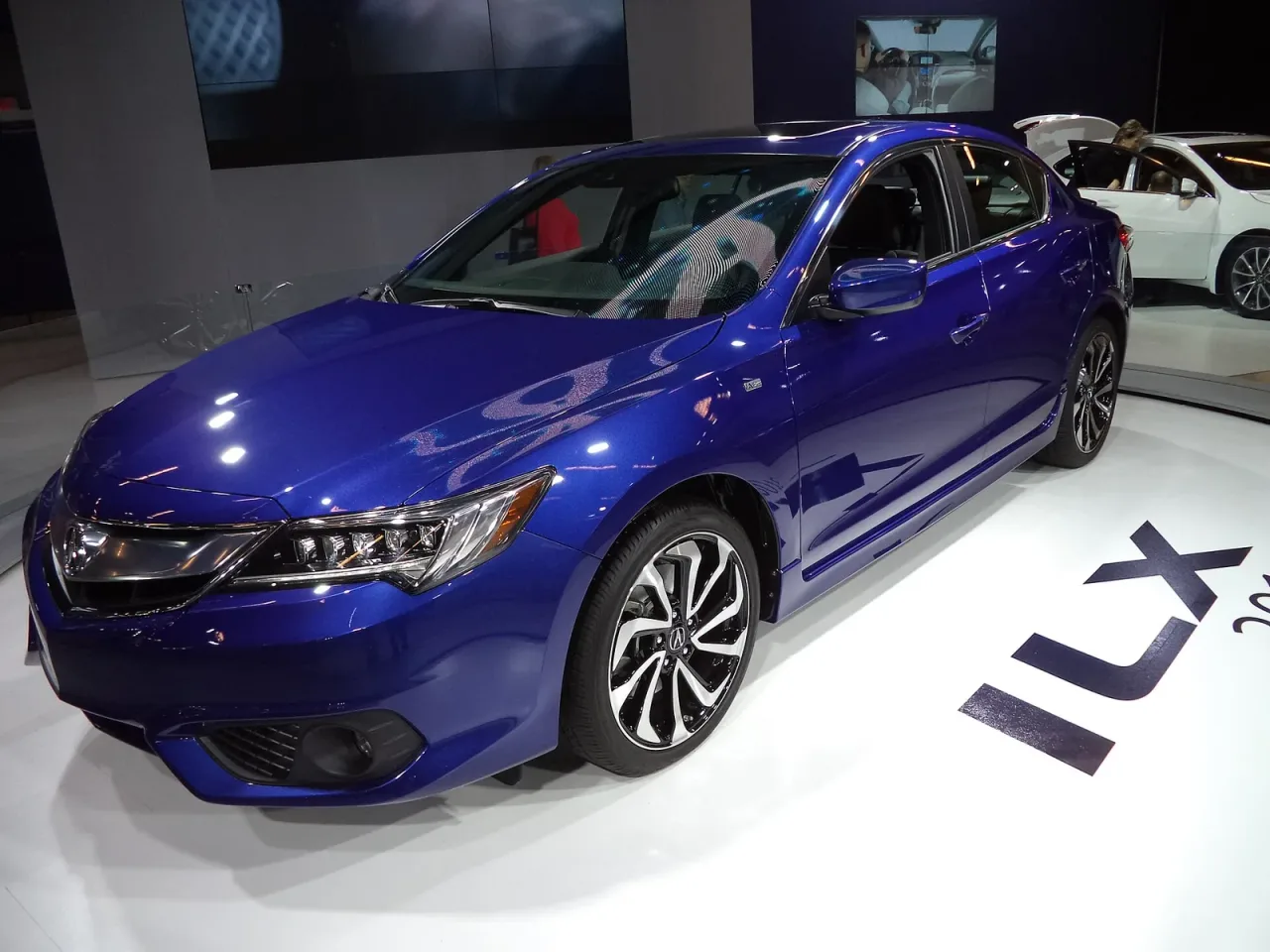 Acura ILX, side