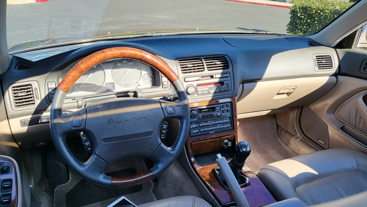 Acura Legend, interior