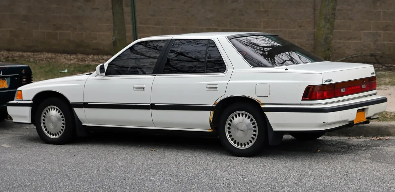 Acura Legend, rear
