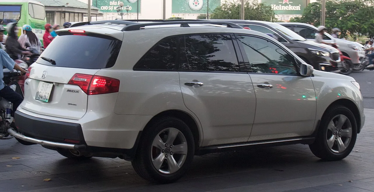 Acura MDX, rear
