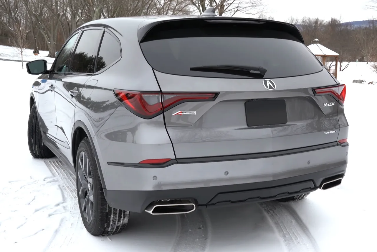 Acura MDX, rear