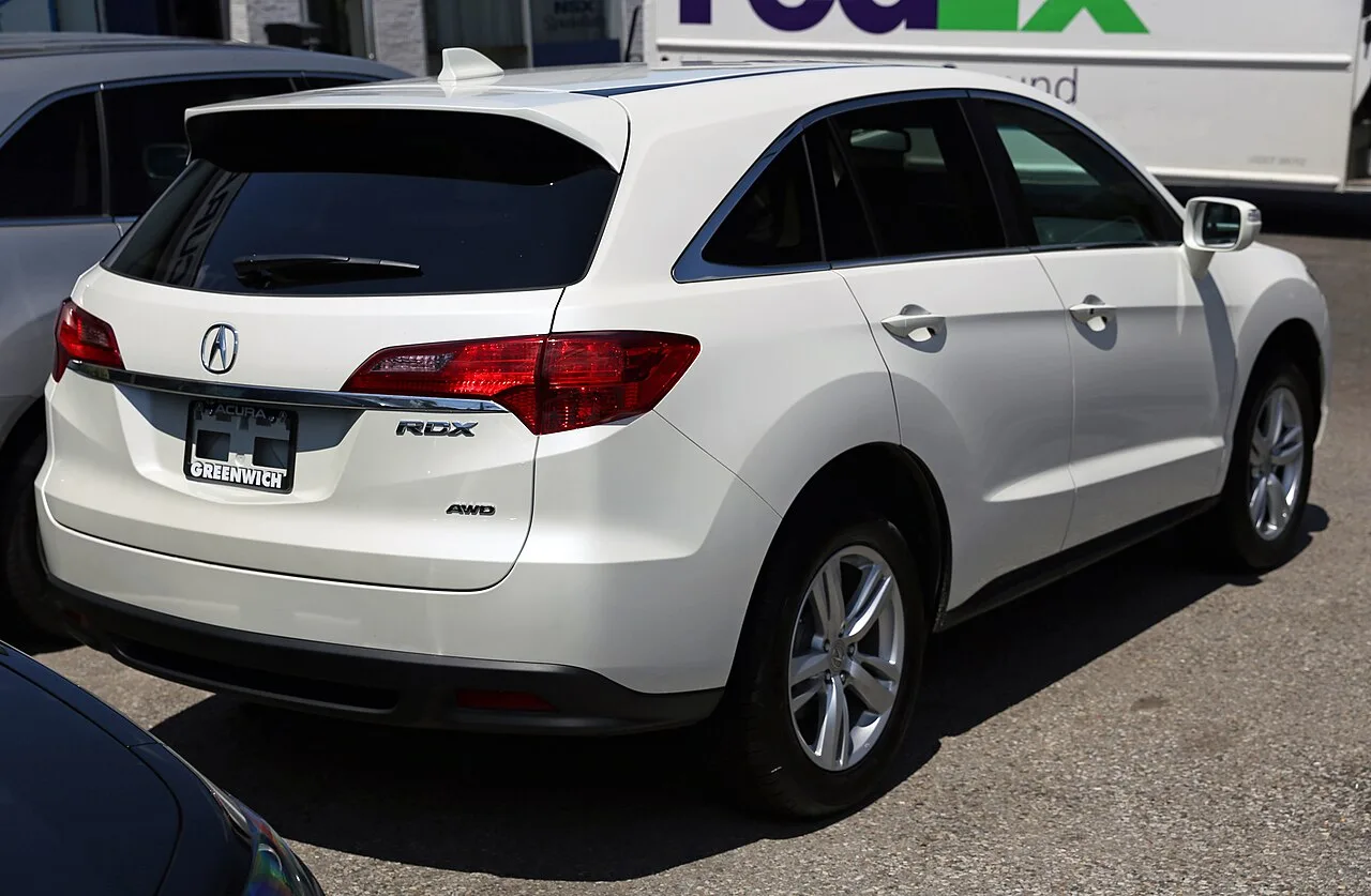 Acura RDX, rear