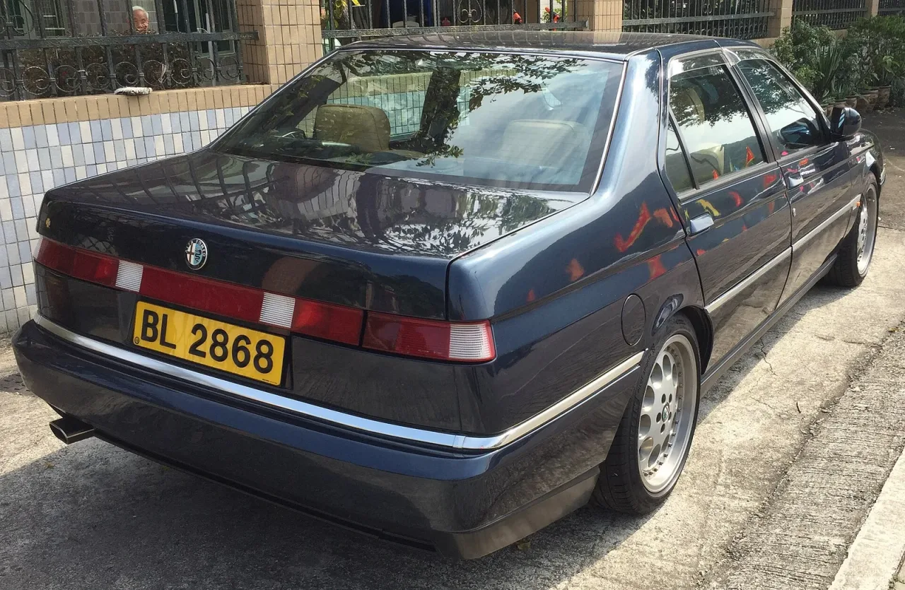 Alfa Romeo 164, rear