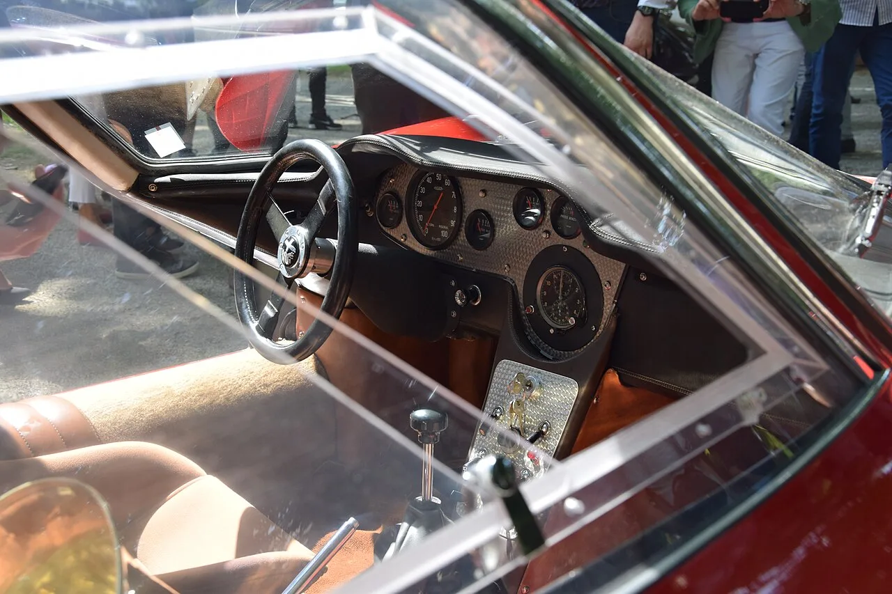 Alfa Romeo 33 second series, interior