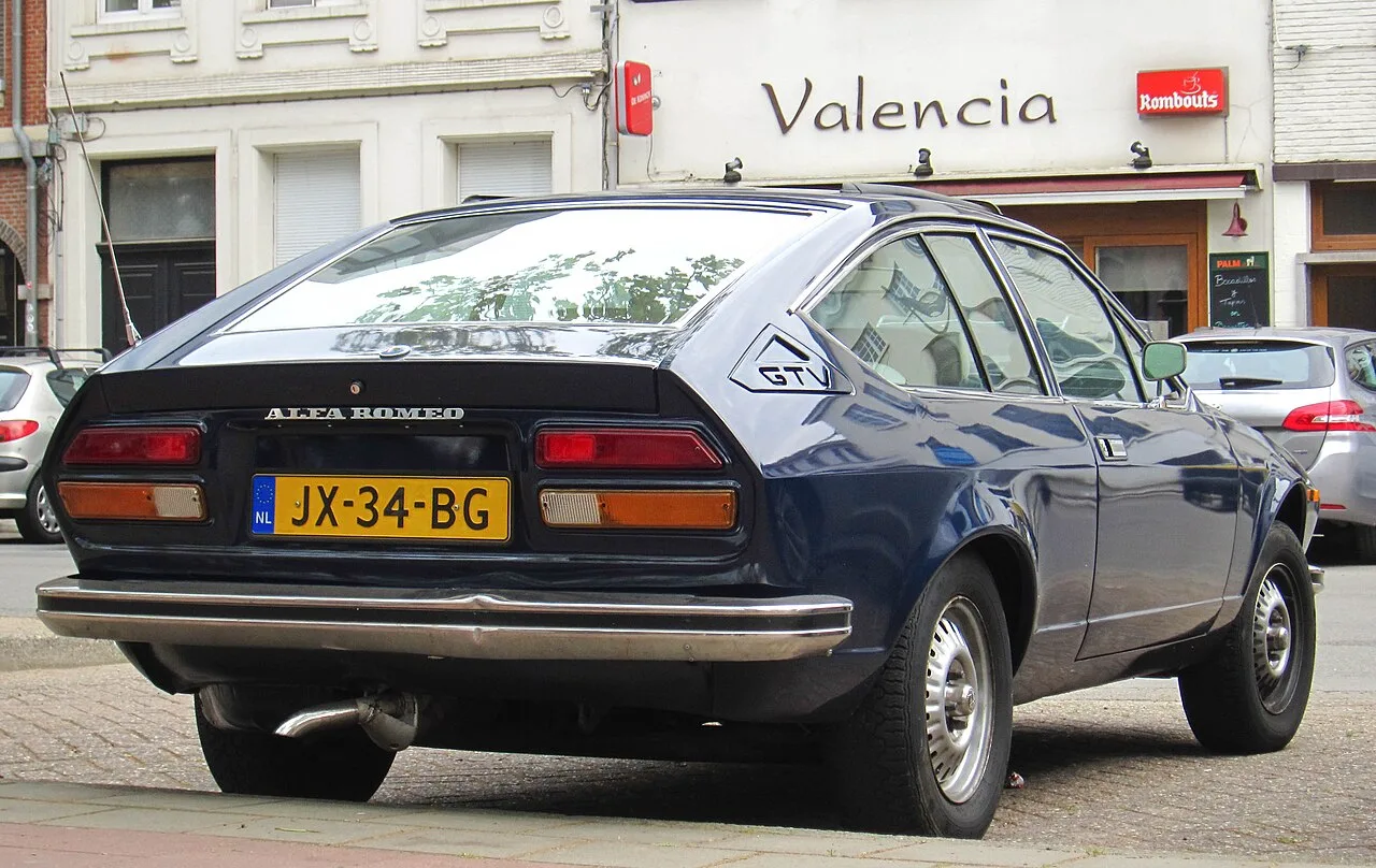 Alfa Romeo Alfetta Berlina, rear