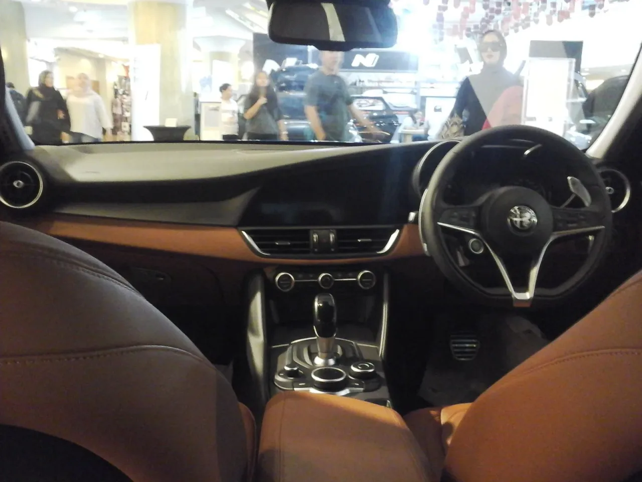 Alfa Romeo Giulia, interior