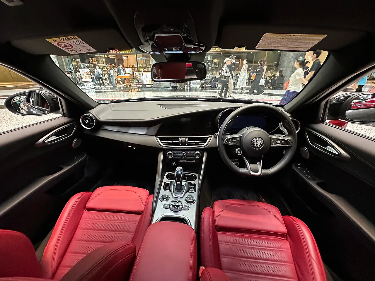 Alfa Romeo Giulia, interior