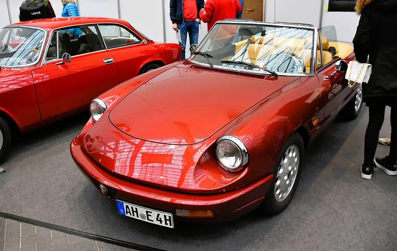 Alfa Romeo Spider, rear