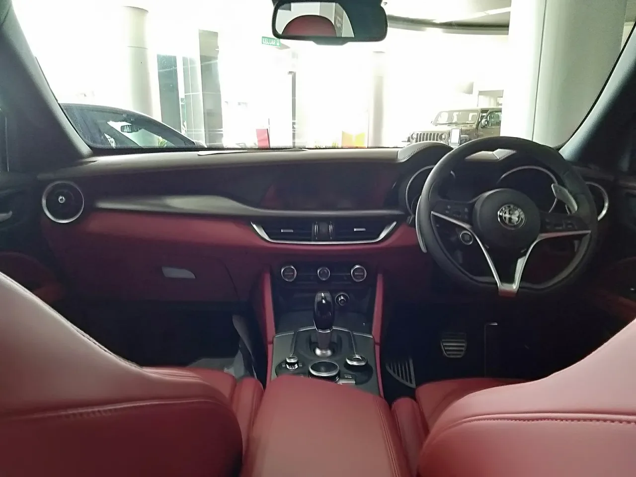 Alfa Romeo Stelvio, interior