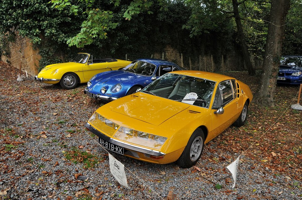 Alpine A310, side
