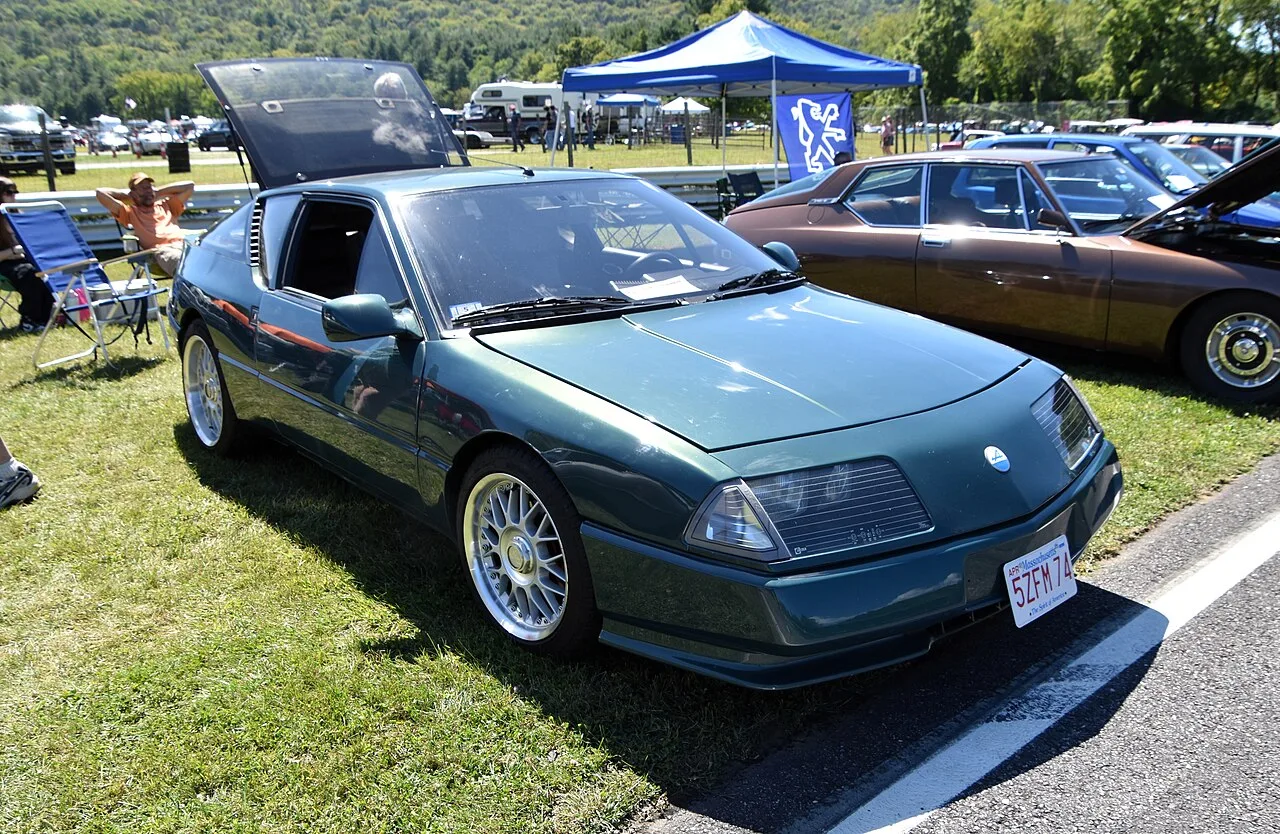 Alpine GTA / V6 GT / V6 Turbo, rear
