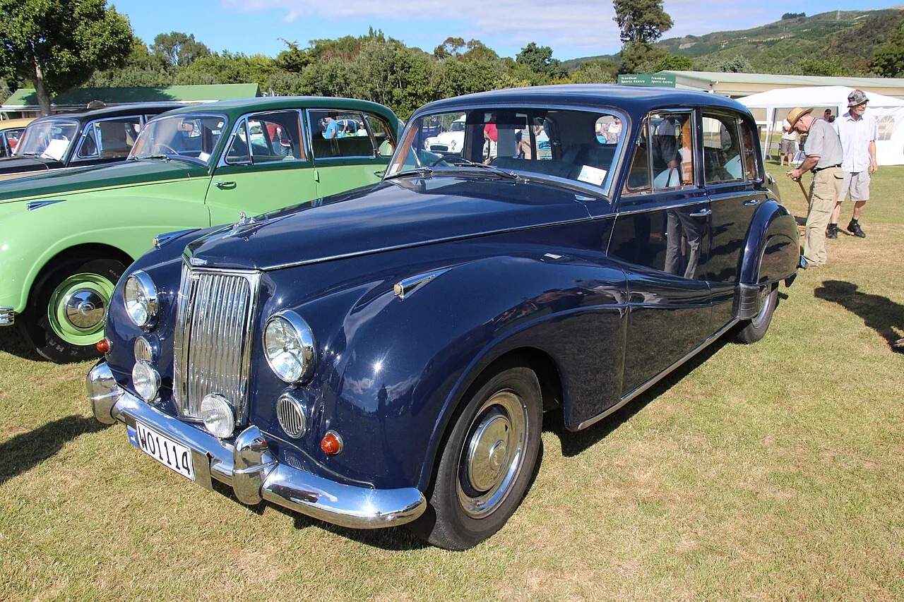 Armstrong Siddeley Sapphire, side