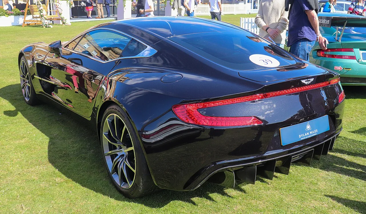 Aston Martin One-77, rear