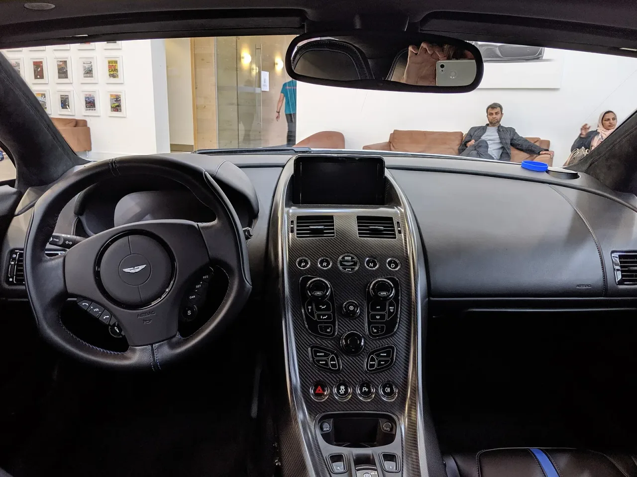 Aston Martin Rapide, interior