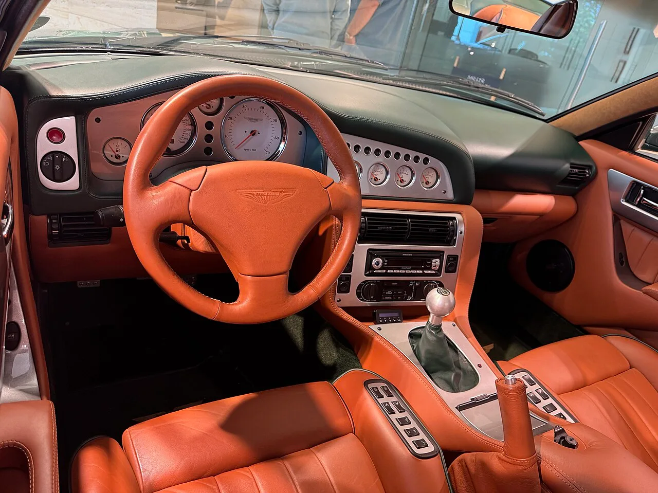 Aston Martin Vantage V550/V600, interior