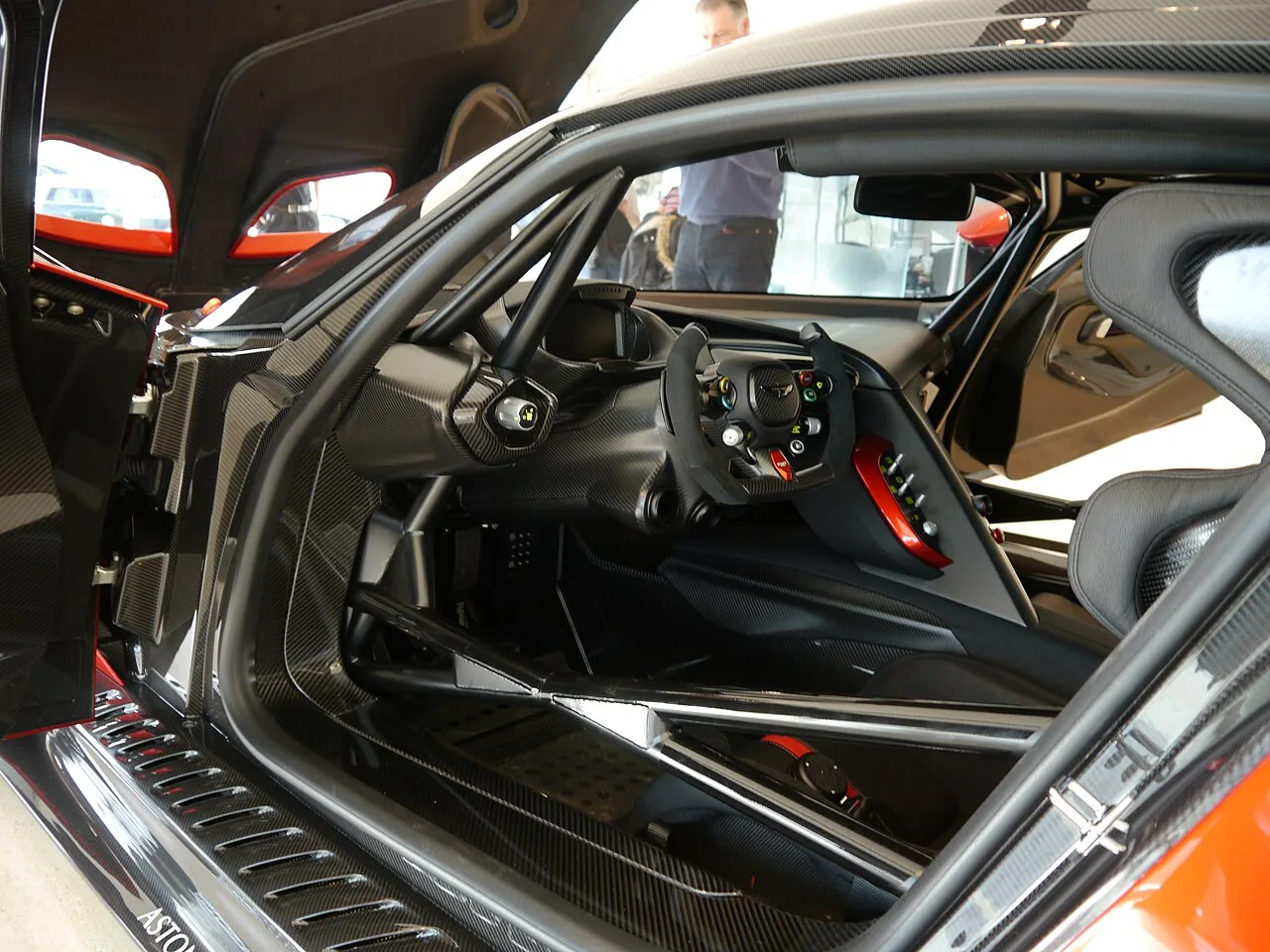 Aston Martin Vulcan, interior
