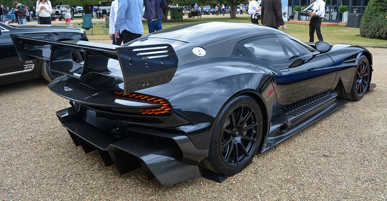 Aston Martin Vulcan, rear