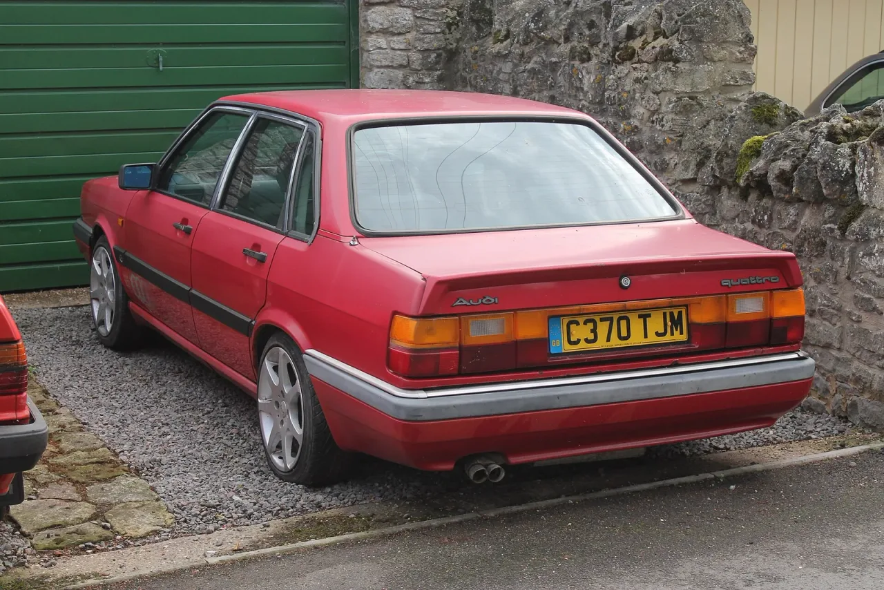Audi 80/90, rear