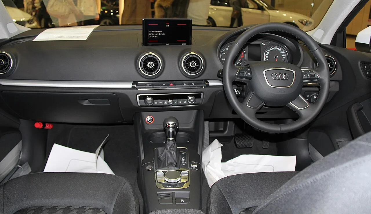 Audi A3, interior