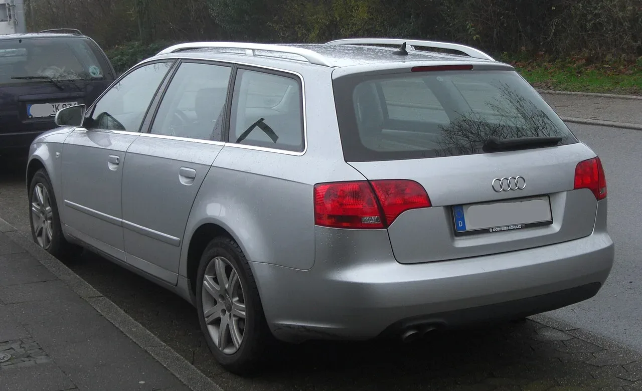 Audi A4, rear