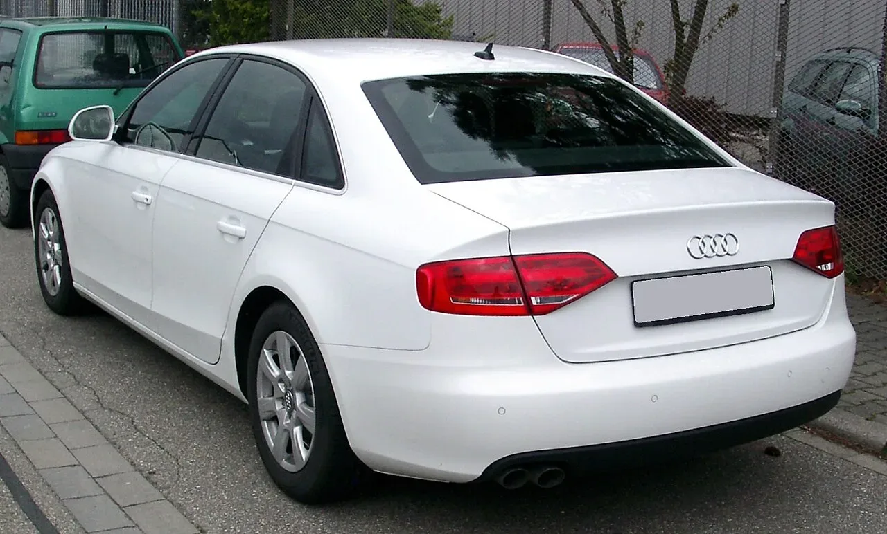 Audi A4, rear