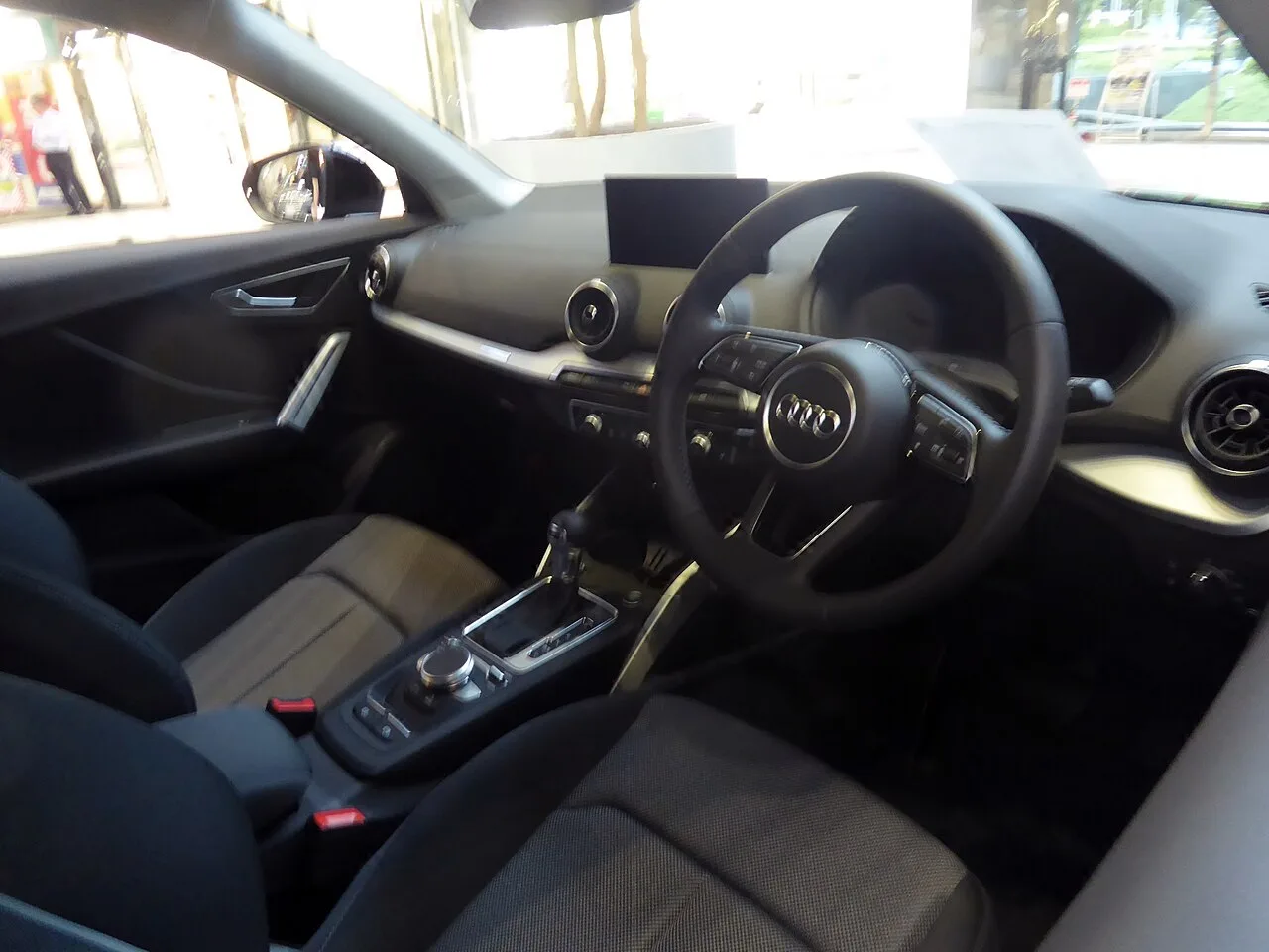Audi Q2, interior