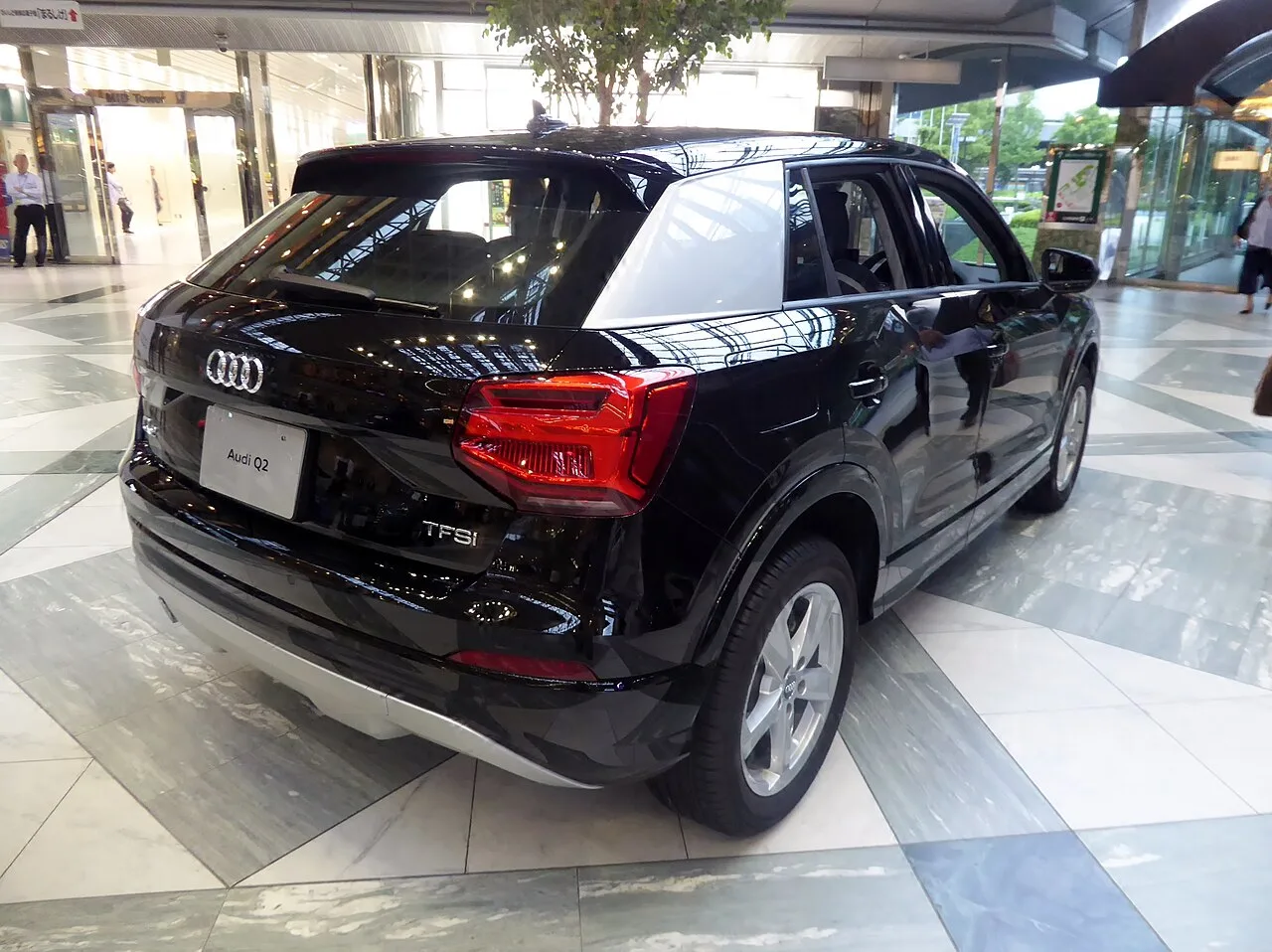 Audi Q2, rear