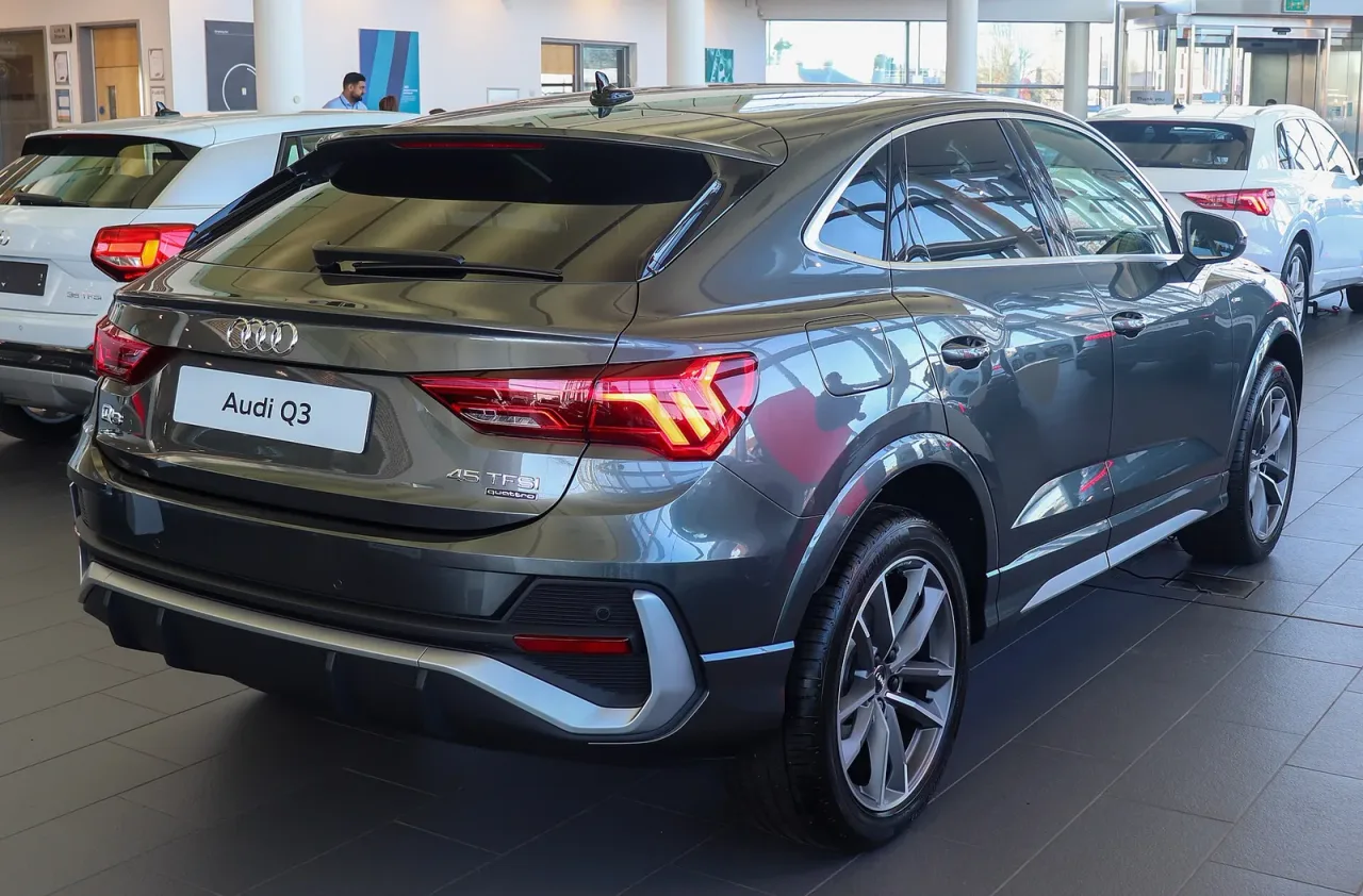 Audi Q3, rear