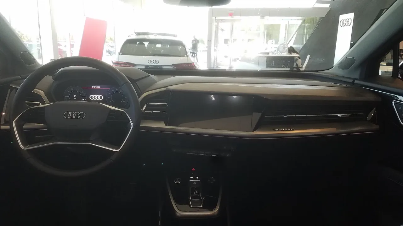Audi Q4 e-tron, interior