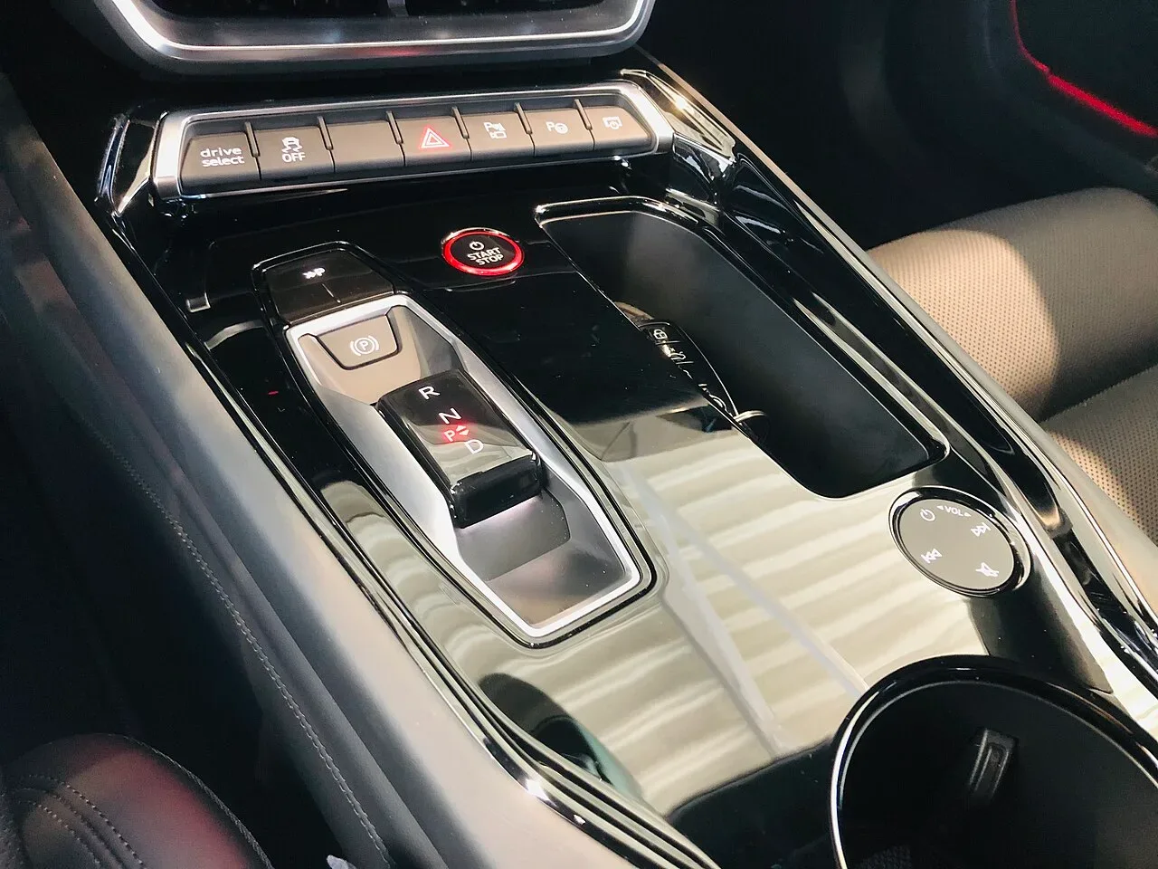 Audi RS e-tron, interior