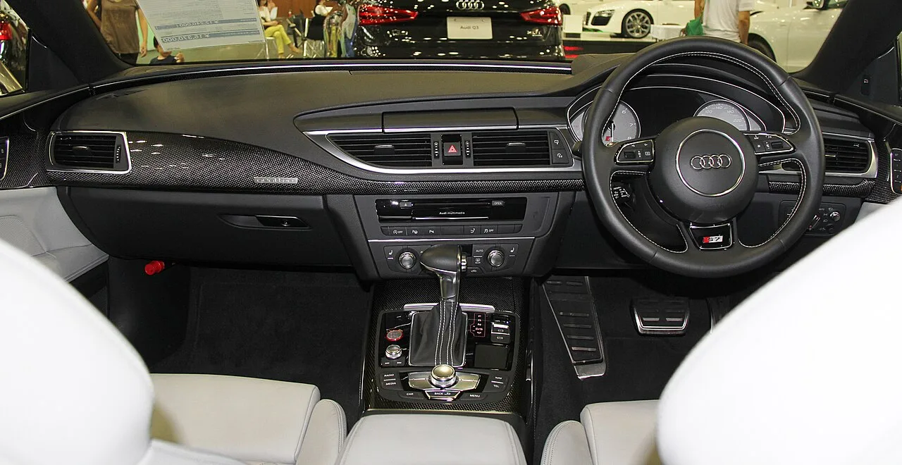 Audi S7, interior