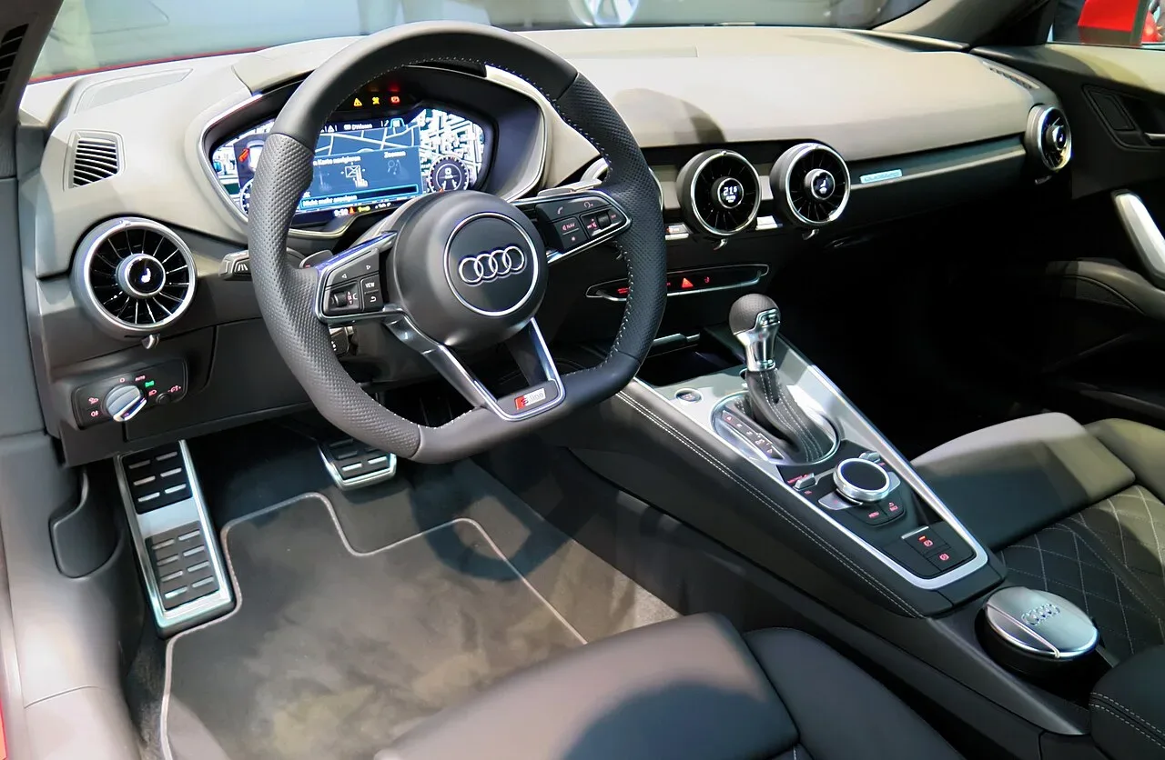 Audi TT Coupe, interior