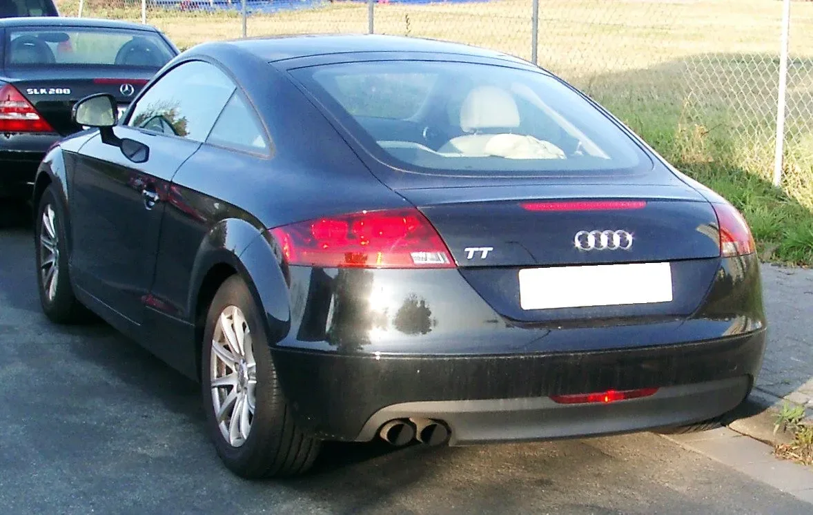 Audi TT, rear