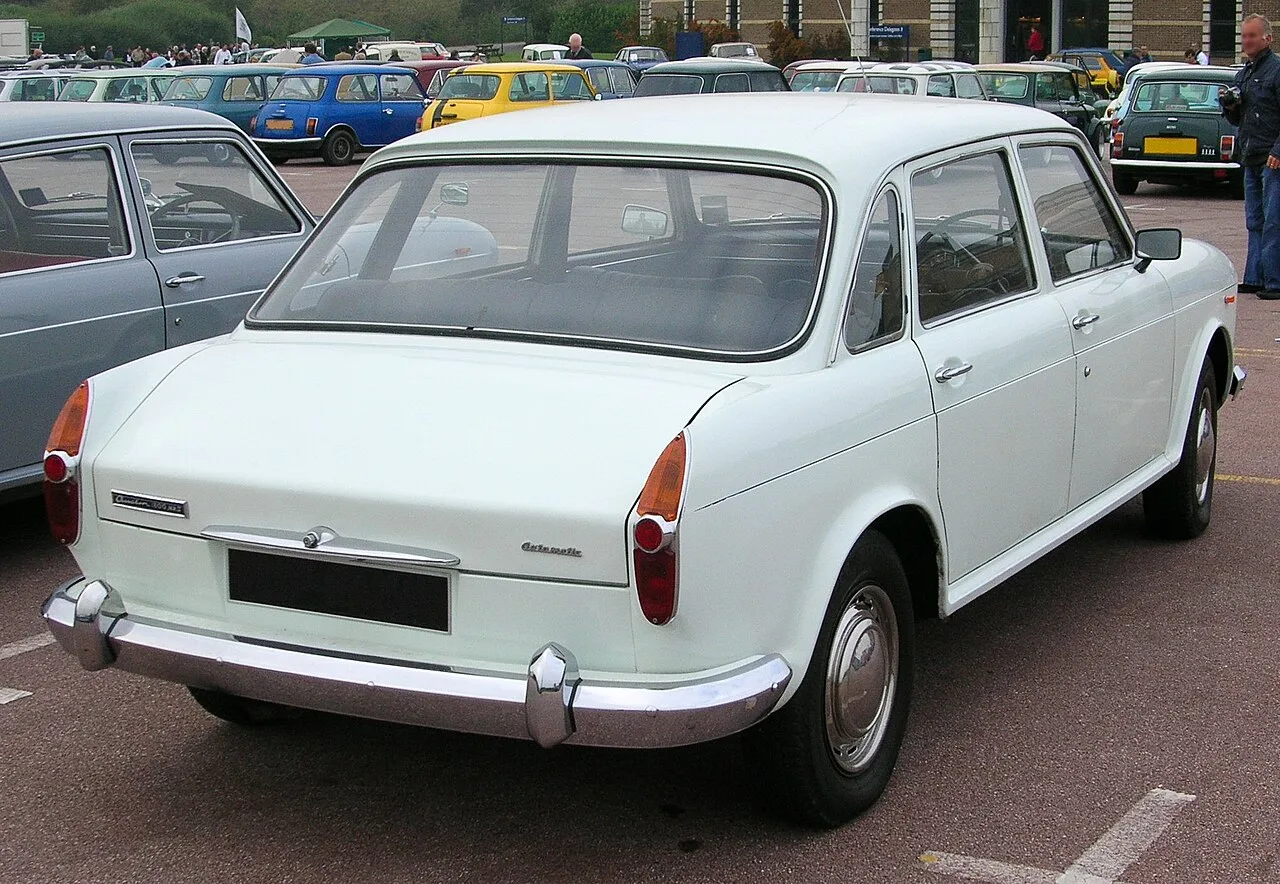 Austin 1800 / ADO17, rear