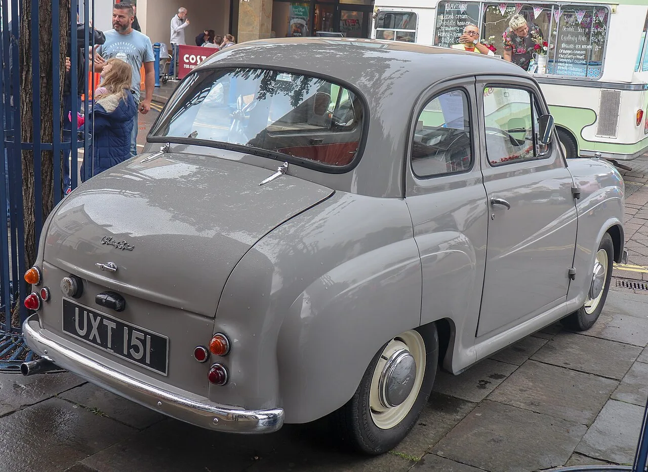 Austin A35, rear