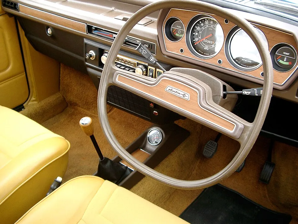Austin Allegro, interior