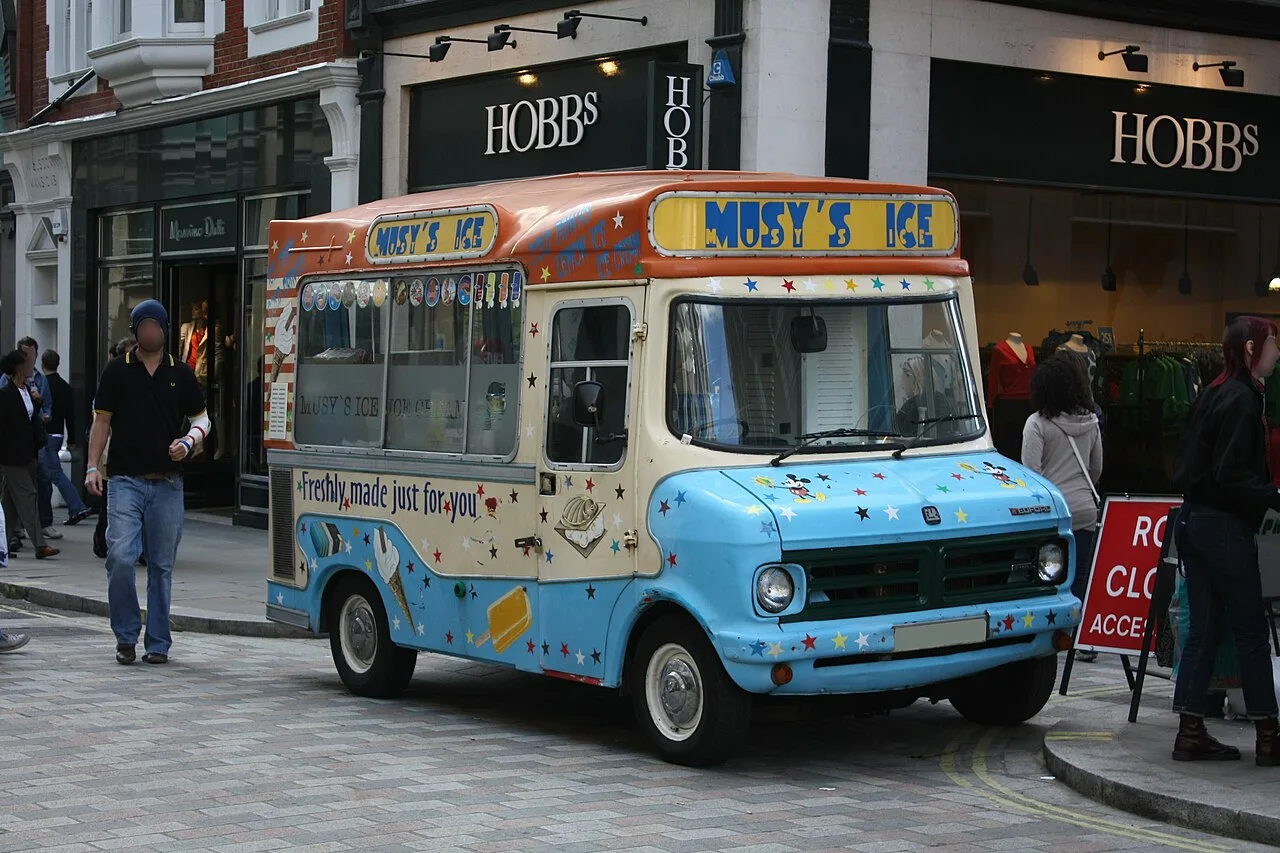Bedford CF Electric, rear