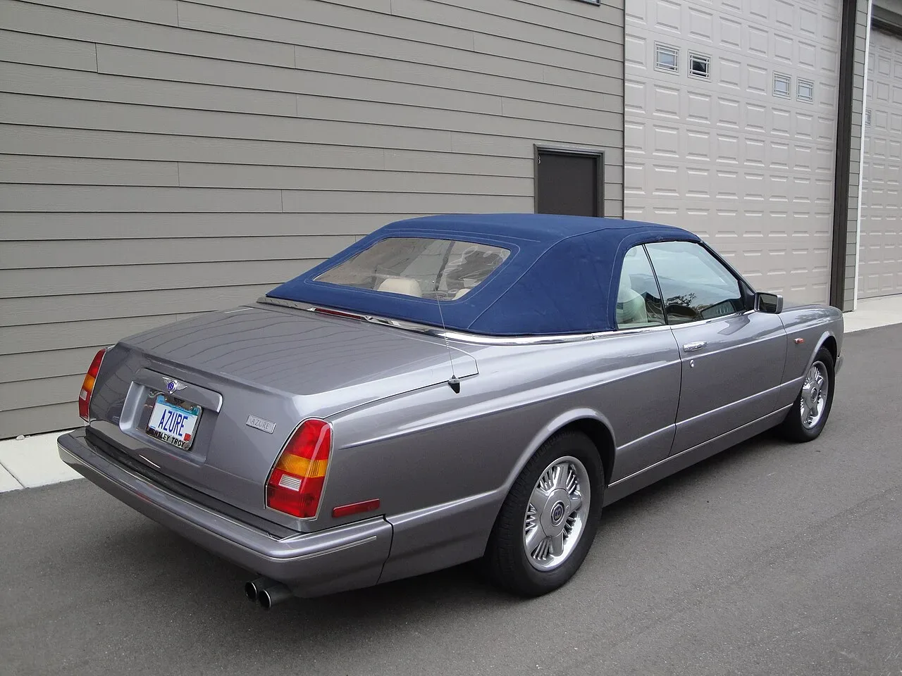 Bentley Azure, side