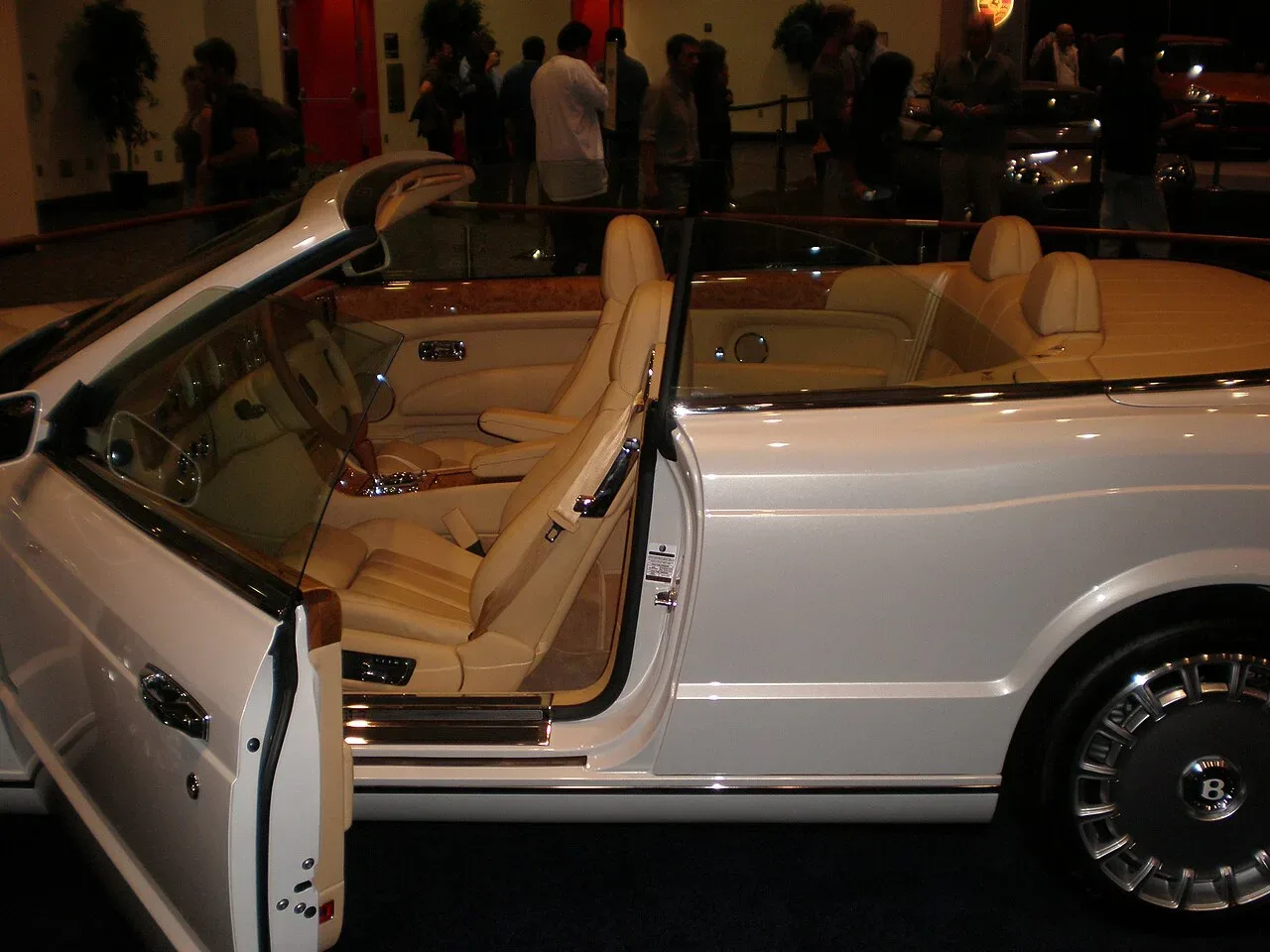 Bentley Azure, side