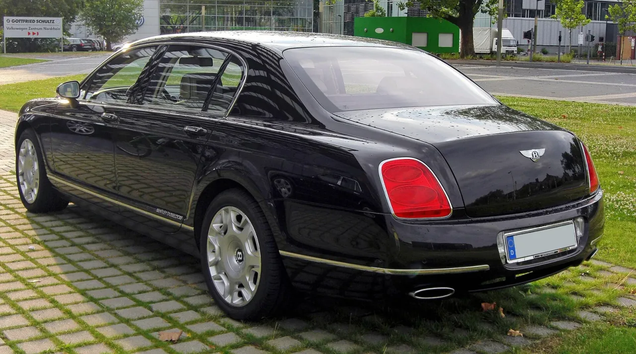 Bentley Continental Flying Spur, rear