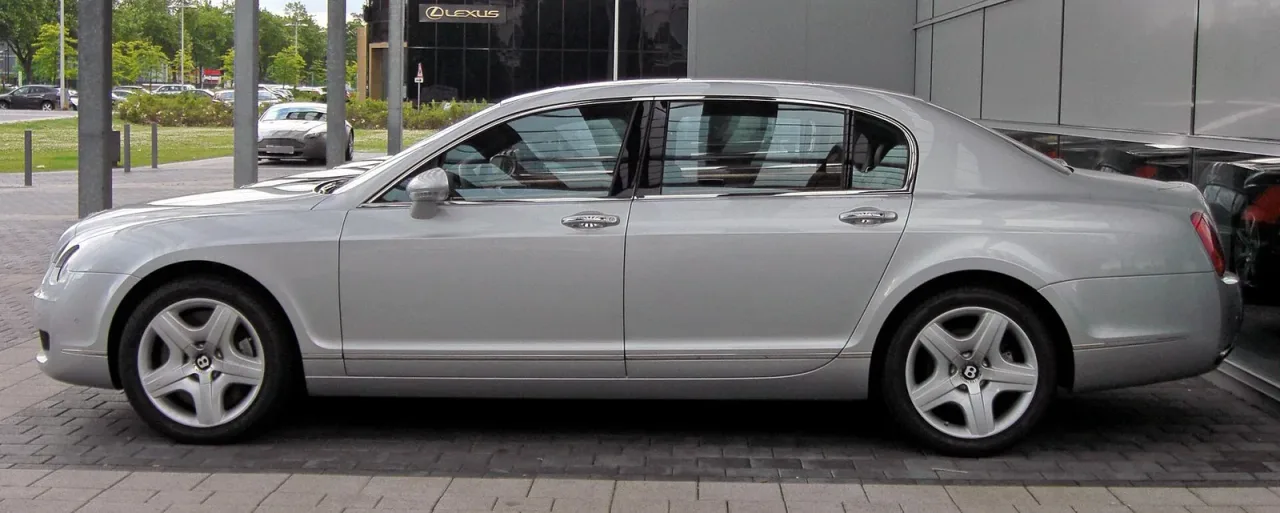 Bentley Continental Flying Spur, side