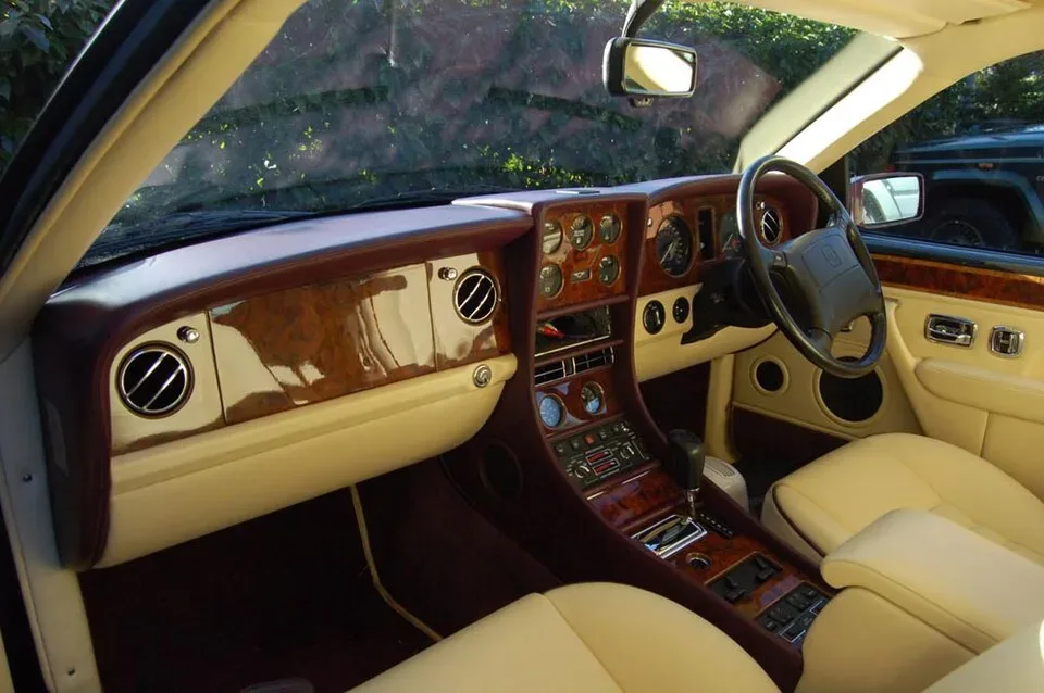 Bentley Continental R, interior