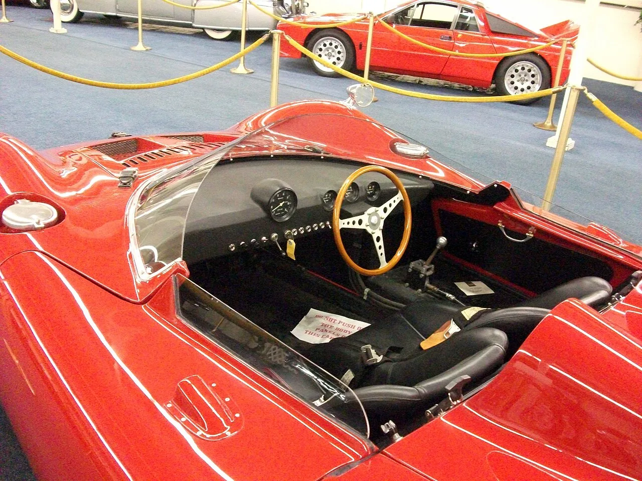 Bizzarrini P538, interior