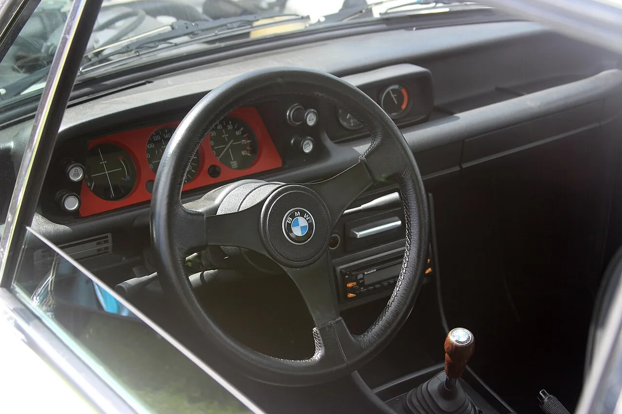 BMW 2002 Turbo, interior