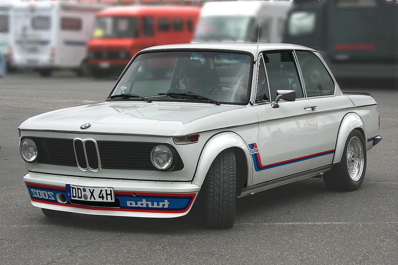 BMW 2002 Turbo, side
