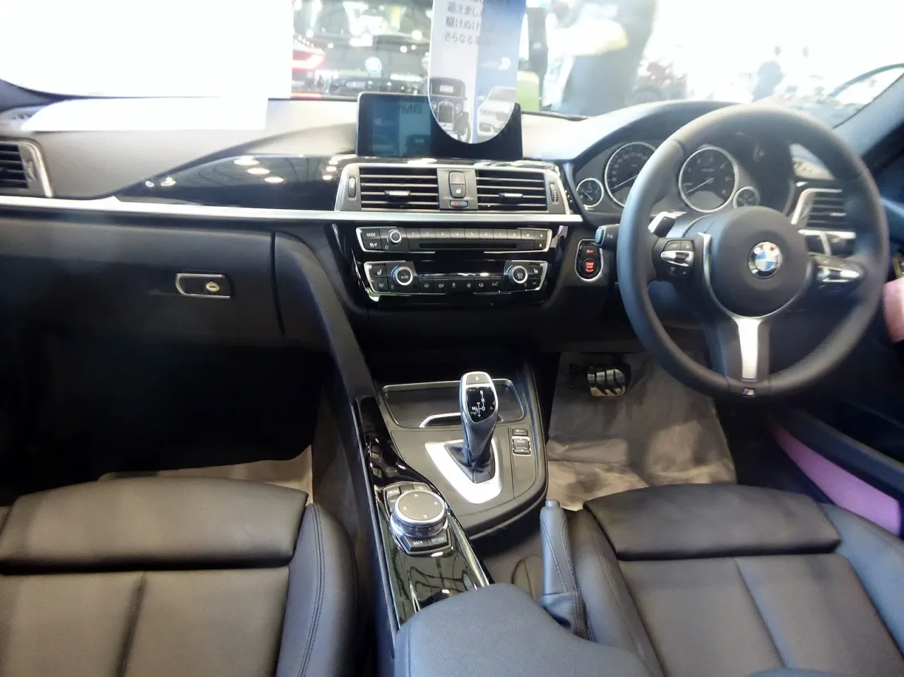 BMW 3 Series, interior