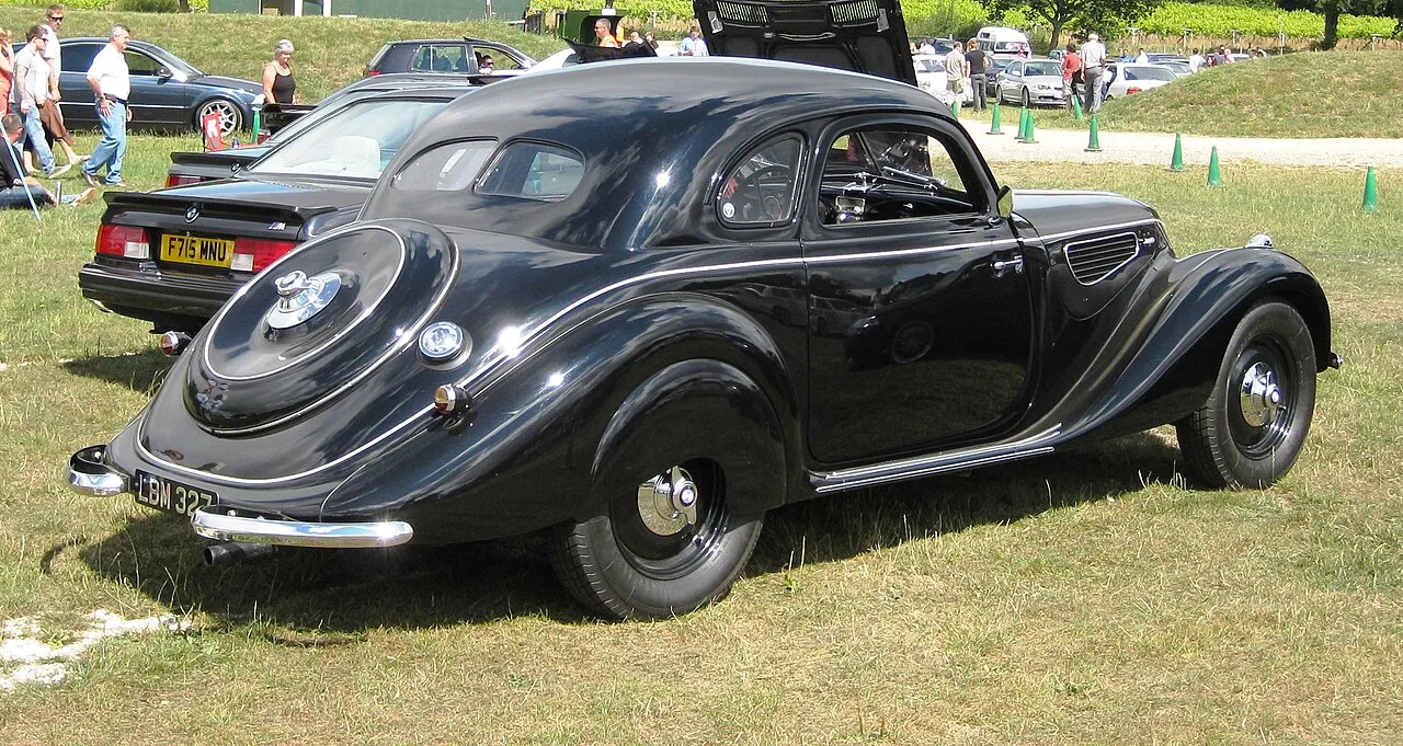BMW 327/28, rear