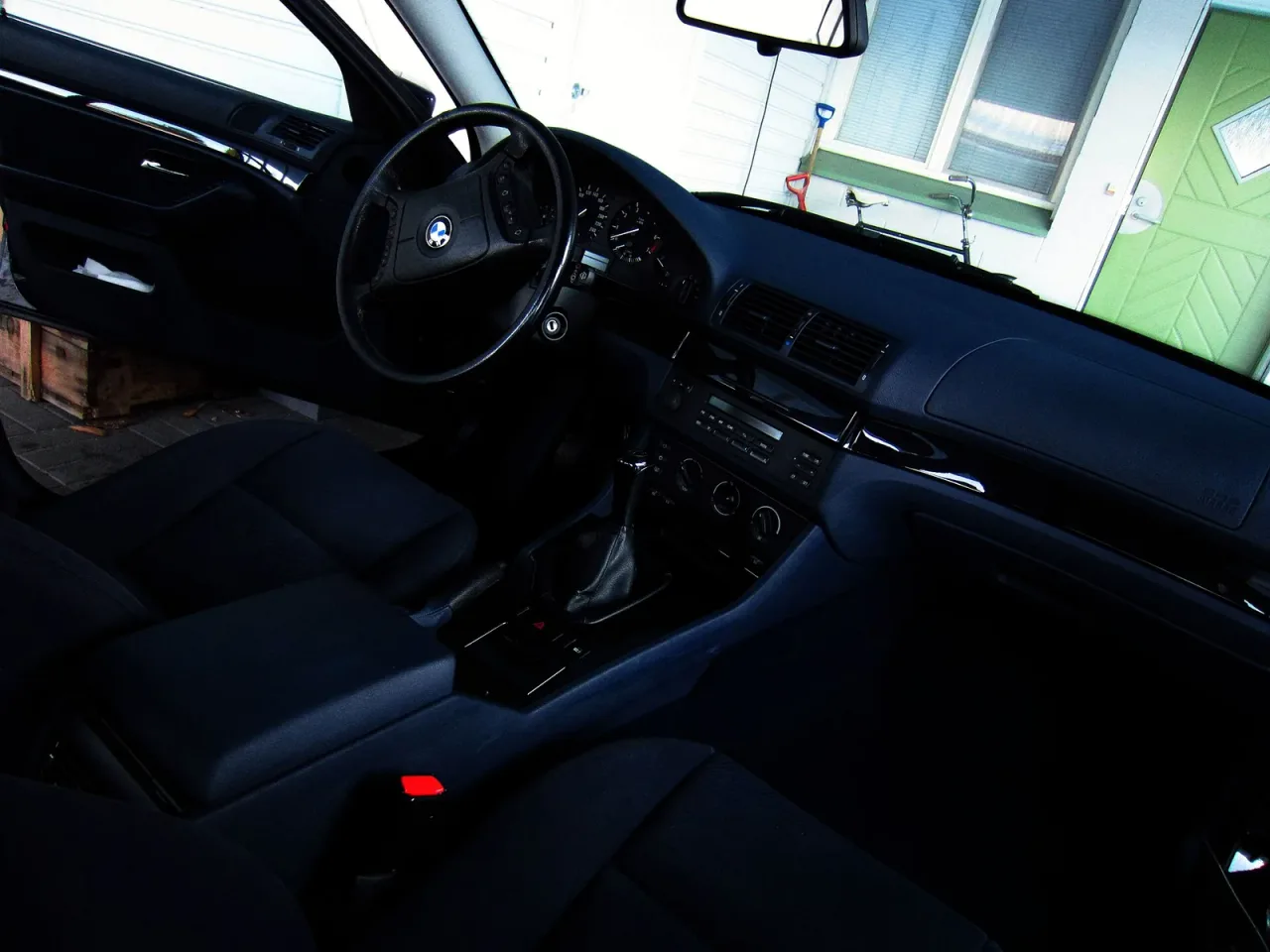 BMW 5 Series, interior