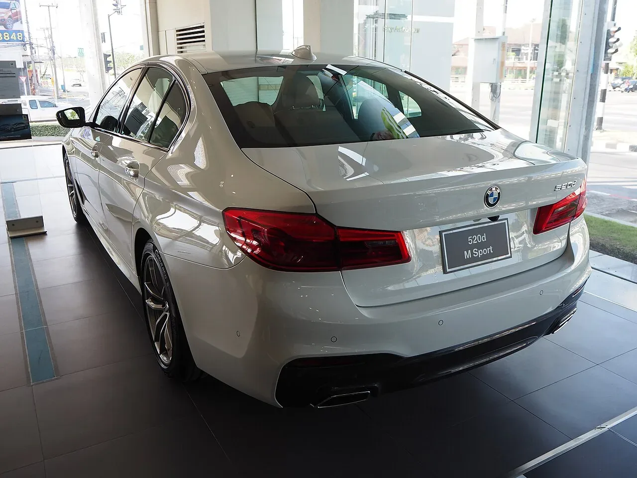 BMW 5 Series, rear