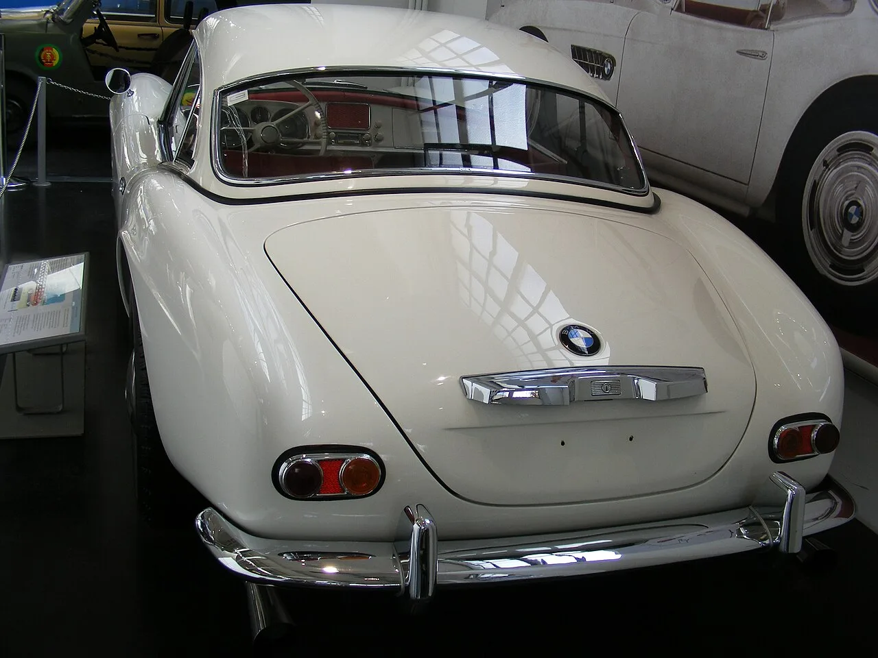 BMW 507, rear